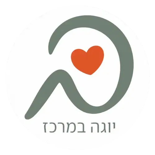 לוגו של יוגה במרכז