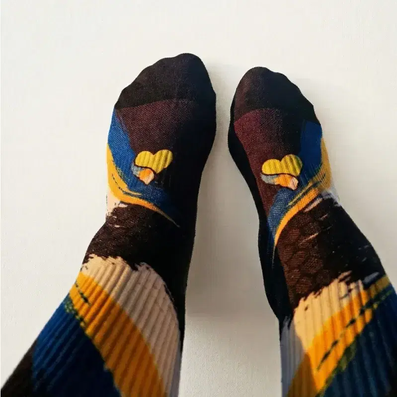 גרביים ממותגות מועדון נשים מטיילות יחד