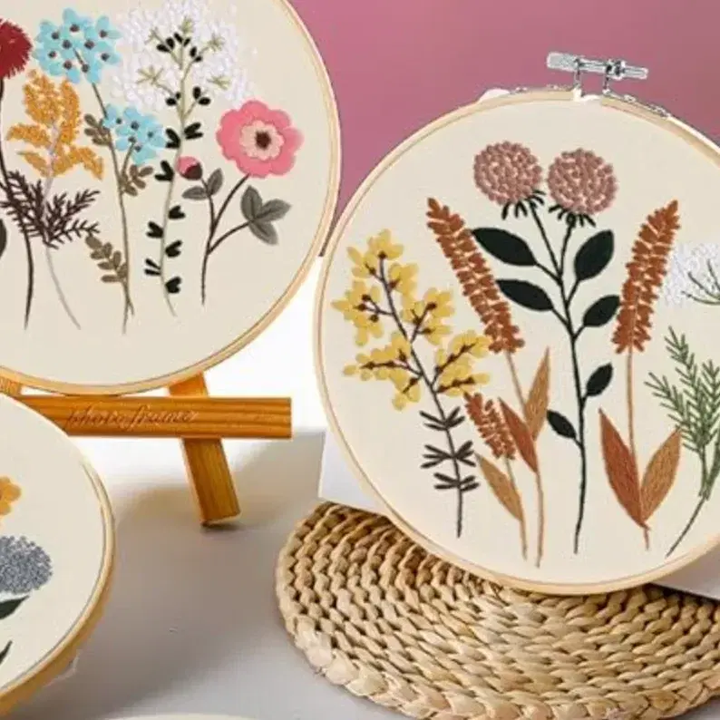 ערכת רקמה מלאה כוללת חישוק