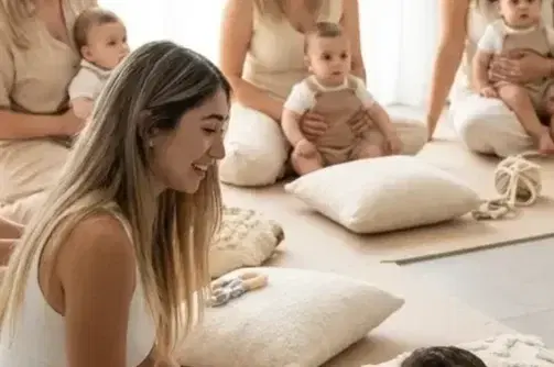 חיבוק אמיתי אחרי לידה