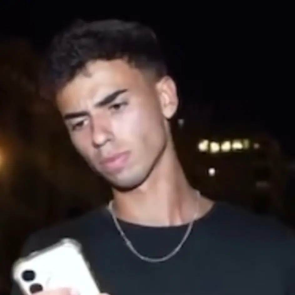 לוגו של לוקסמאקסינג - תשדרג את המראה שלך .