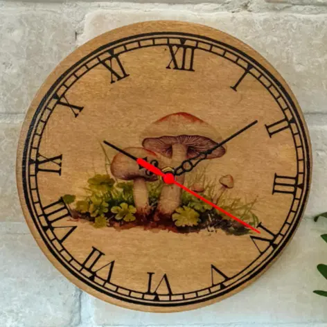 שעון קיר פטריות זהובות