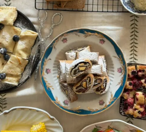 ארוחת בוקר אצל בינה ליר ארוחת בוקר אצל בינה ליר