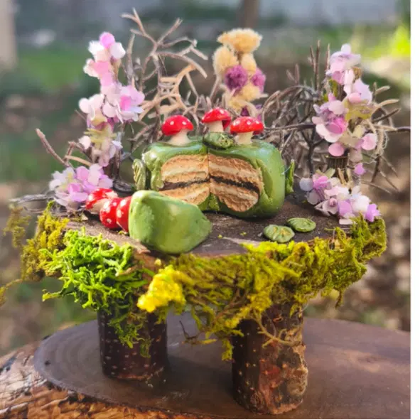 שולחן יער עוגת פטריות